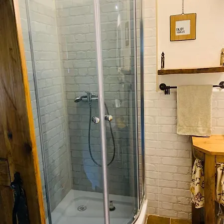 Romantika Pri Jazere Holiday home Stiavnicke Bane